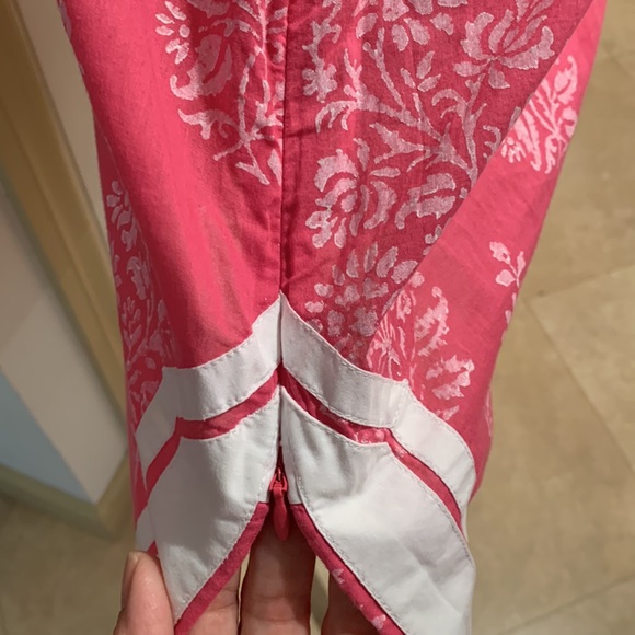 TUNICLOVE. Pink & white floral print Tunic. White trim. Long sleeves. V-… - Picture 6 of 11